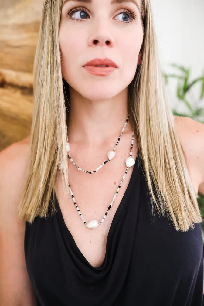 405-BLACK-S | BLACK MIX CRYSTAL & WILD PEARL NECKLACE 44"