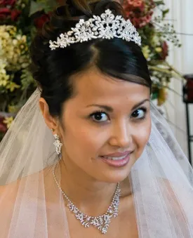 Gorgeous Swarovski Crystal & Pearl Wedding Tiara